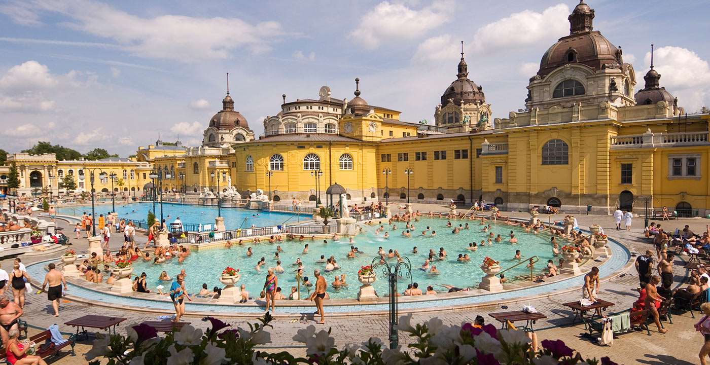 1400-poi-budapest-szechenyi-baths